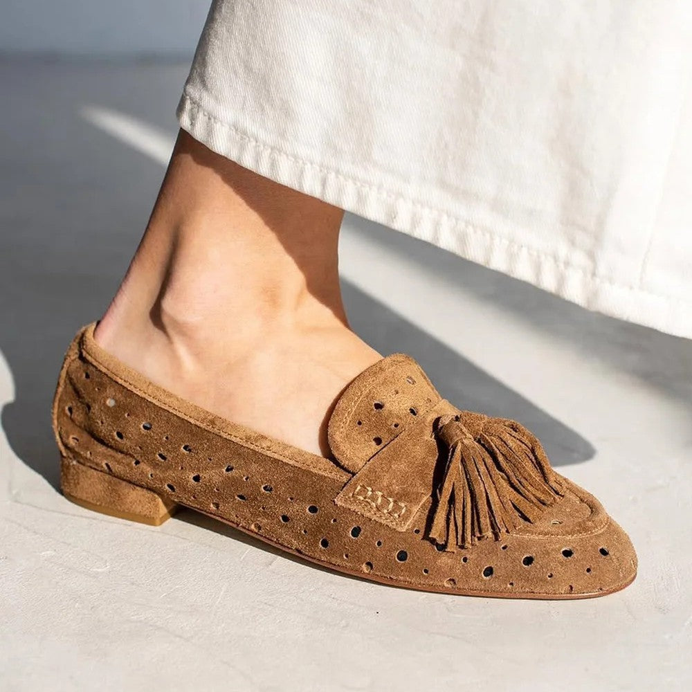 Retro Closed Toe Suede Tassel Brown Shoes