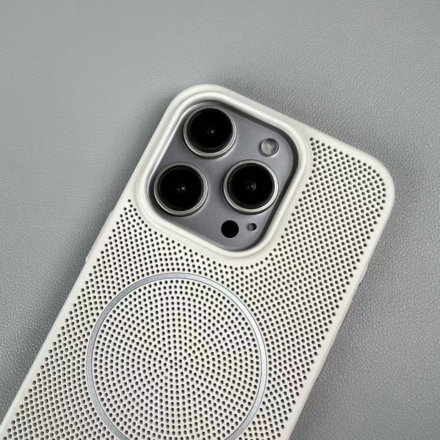 Breathable And Heat Dissipating Thin Ring Magnetic Phone Case