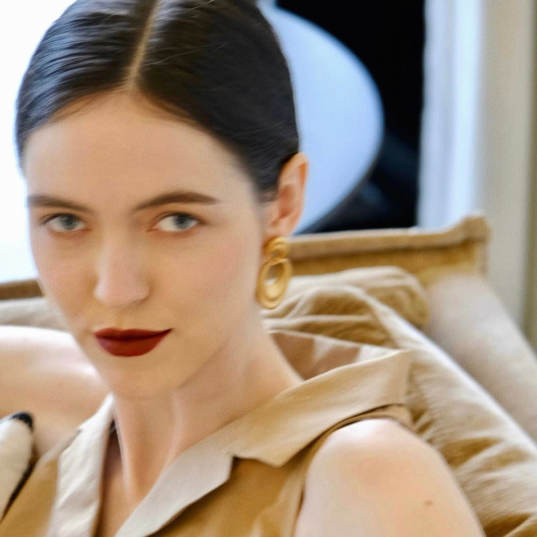 High-grade Plain Gold Double Circle French Retro Streamlined Generous Earrings