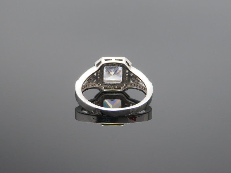 Zircon Ring Women's High-grade Hollow Ornament