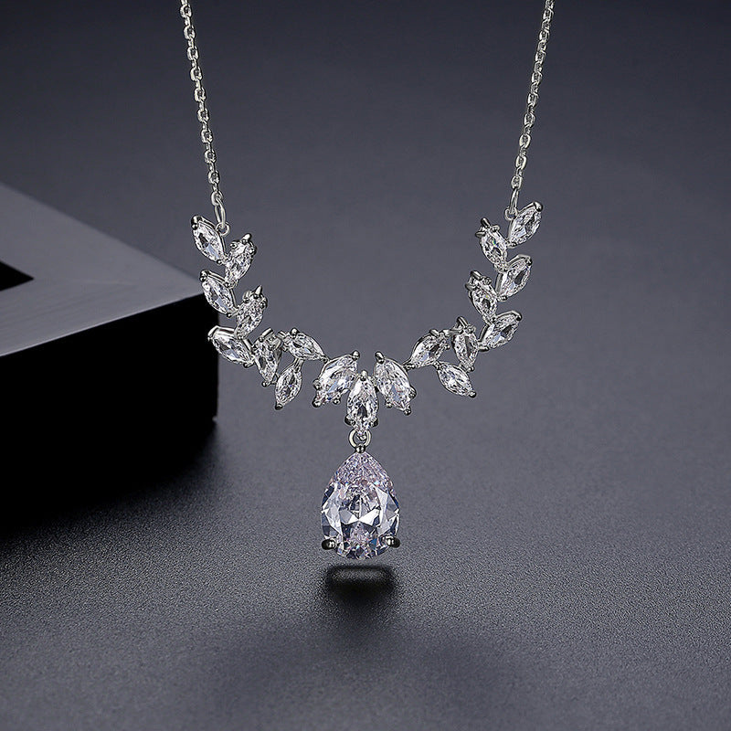 Water Drop Pendant Copper Inlaid Zircon Crystal Super Shining Necklace