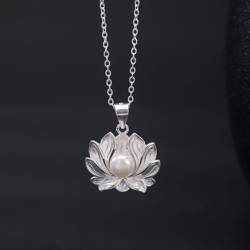 Simple Pearl Flower Fashion Lotus Women's Necklace