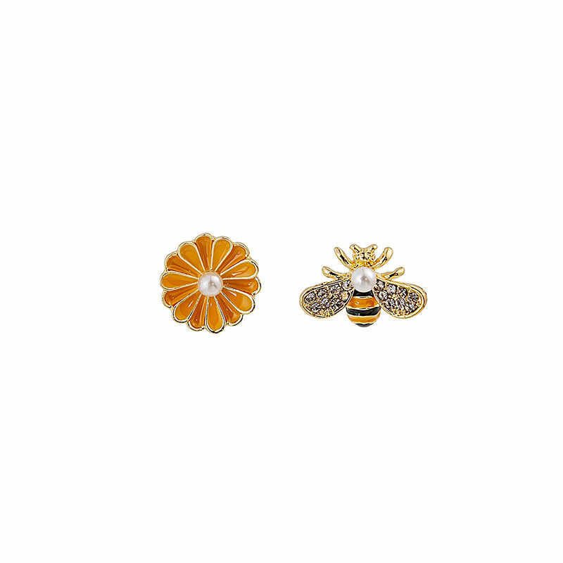 Silver Needle Summer Asymmetric Dripping Bee Flower Stud Earrings