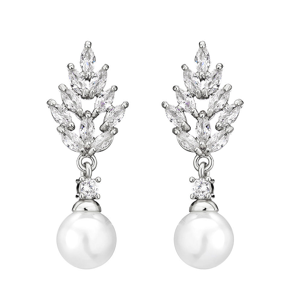 Stylish And Simple Personality Micro Inlaid Zircon Pearl Earrings