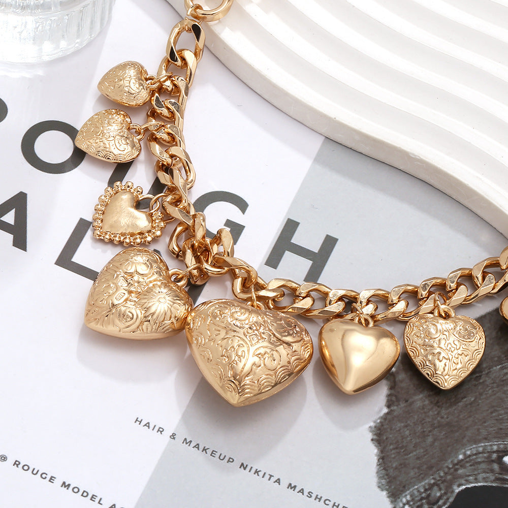 Luxury Style Carved Heart Pendant Necklace