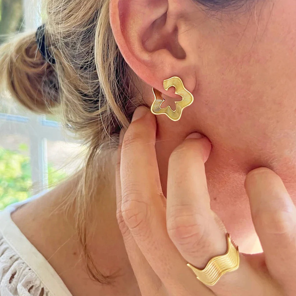 Stainless Steel Wide Surface Wave Ring