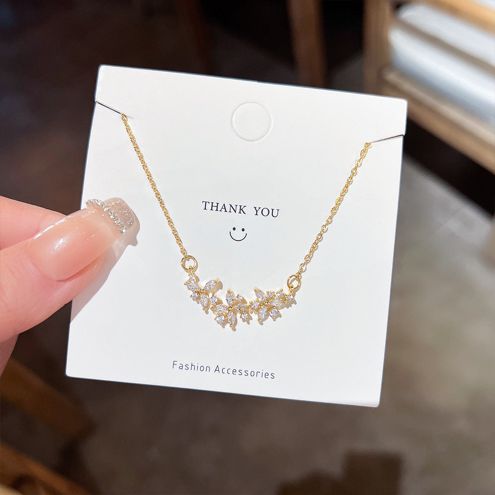 Simple Exquisite Petal Zircon Women's Necklace