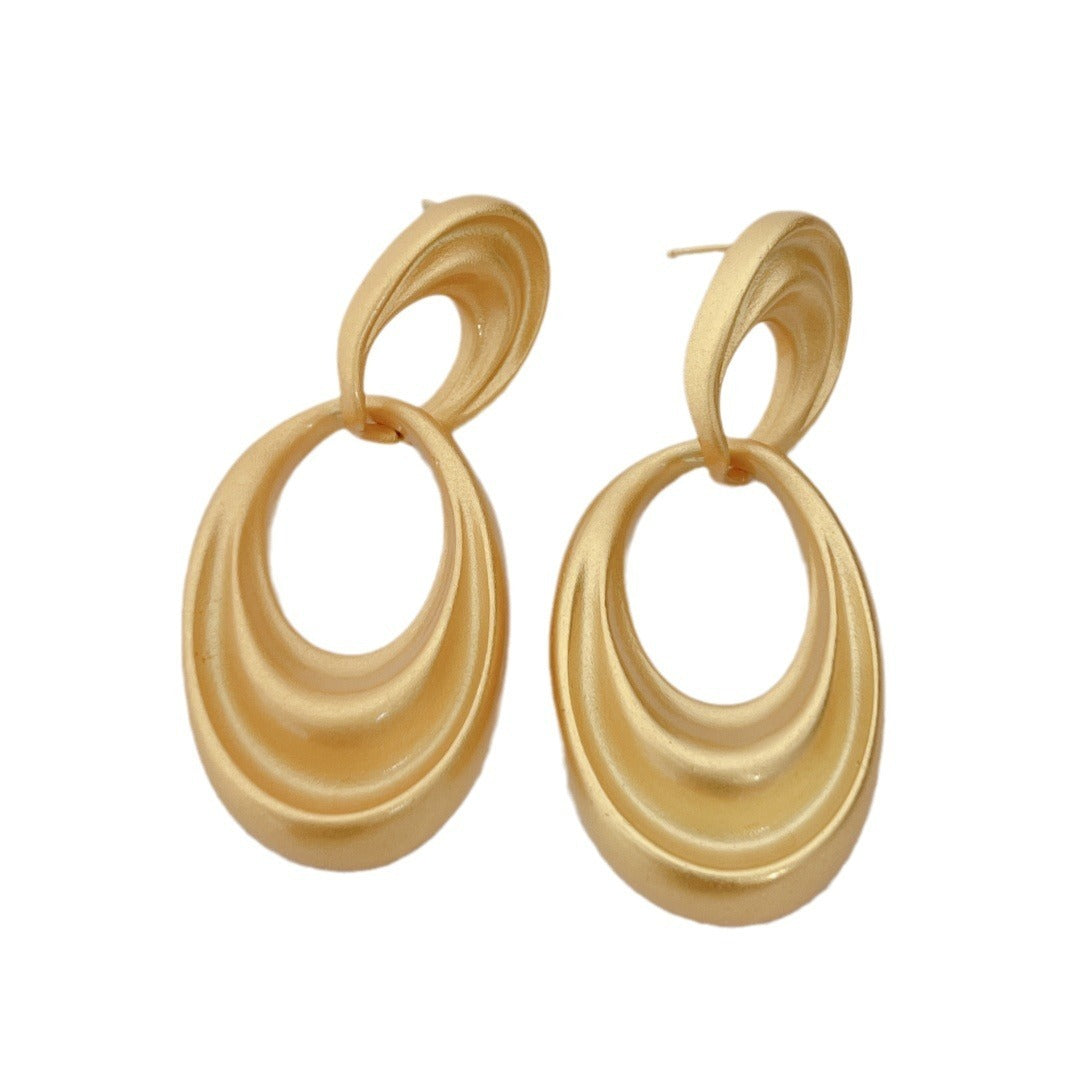 High-grade Plain Gold Double Circle French Retro Streamlined Generous Earrings
