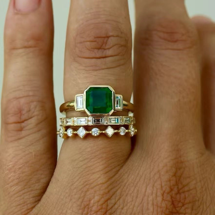 Fashion Alloy Inlaid Zircon Grandmother Green Treasure Ring