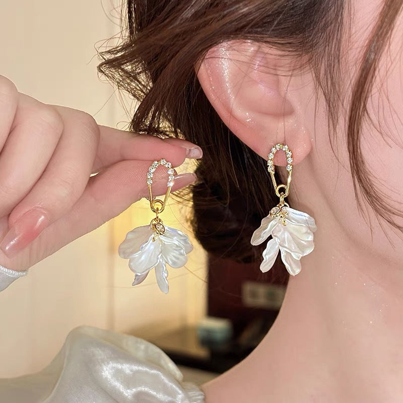 New Trendy Temperament Petal Fringed Earrings Women