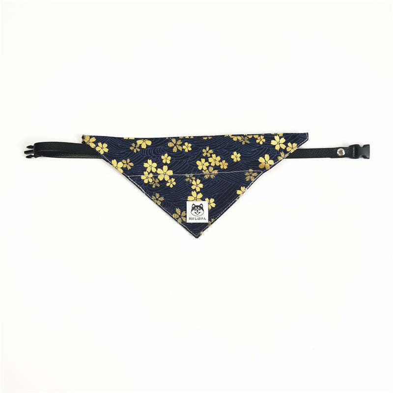 Japanese Tang Grass Pattern Dog Triangular Binder