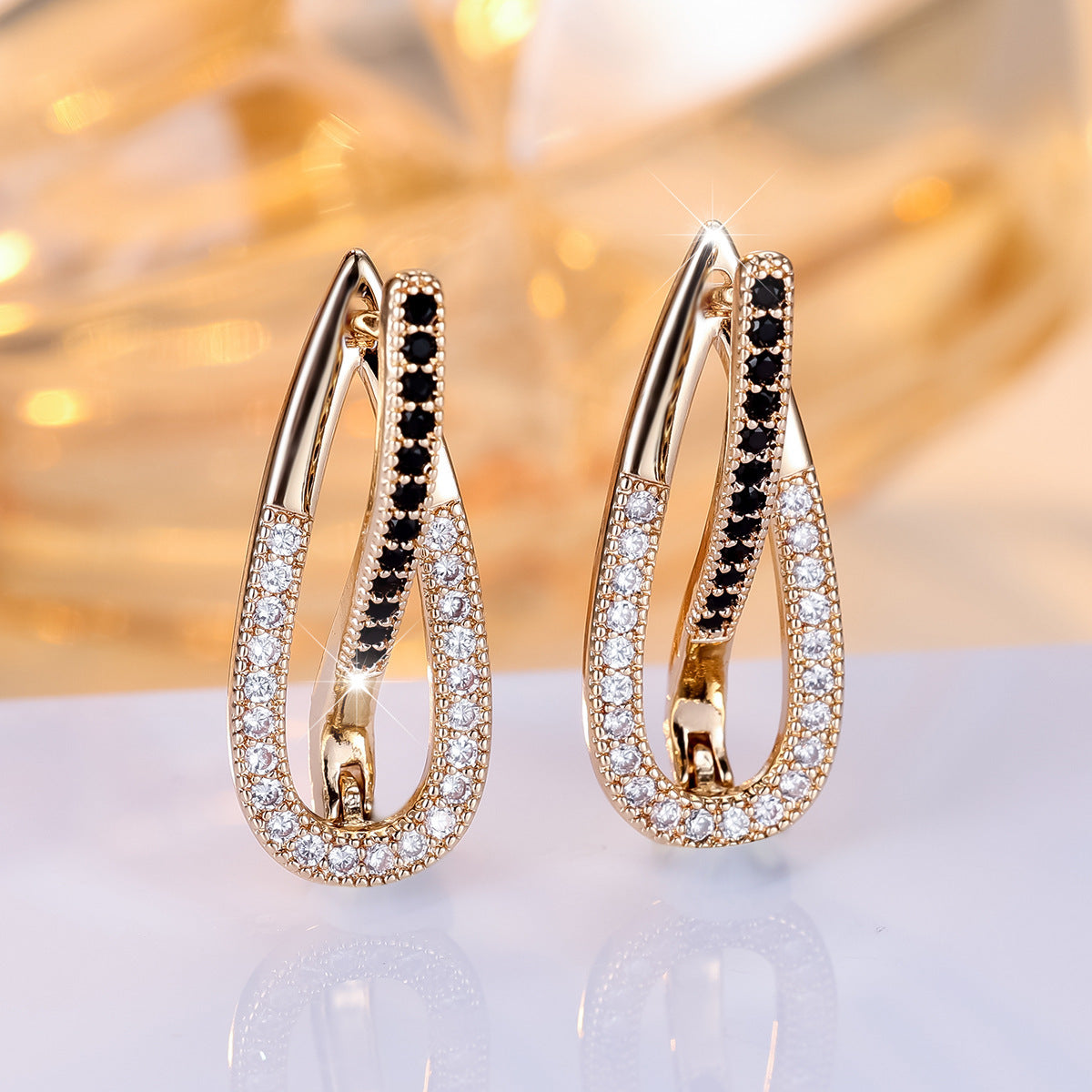 Women's Round Black And White Zircon Drop Shape Earrings