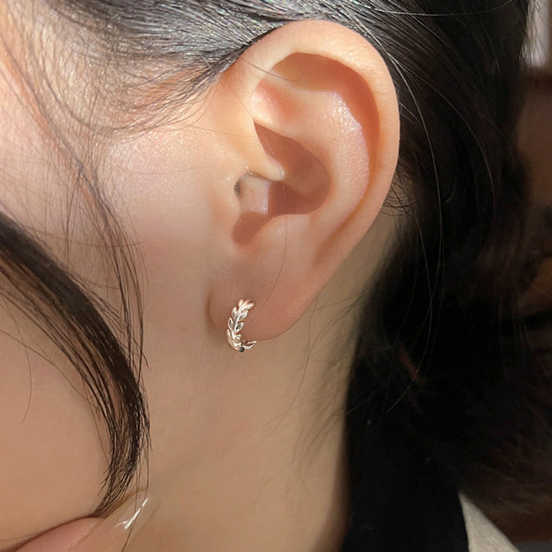 Olive Leaf Ear Clip Female Small And Simple Design Sense