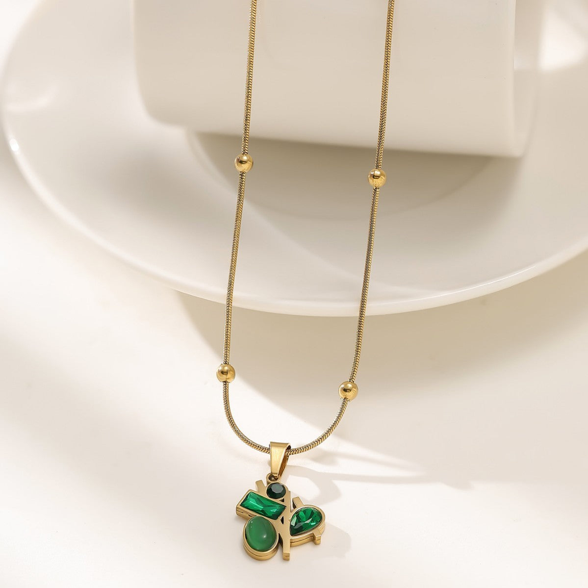 New Small Tree Gem Necklace Affordable Luxury Fashion