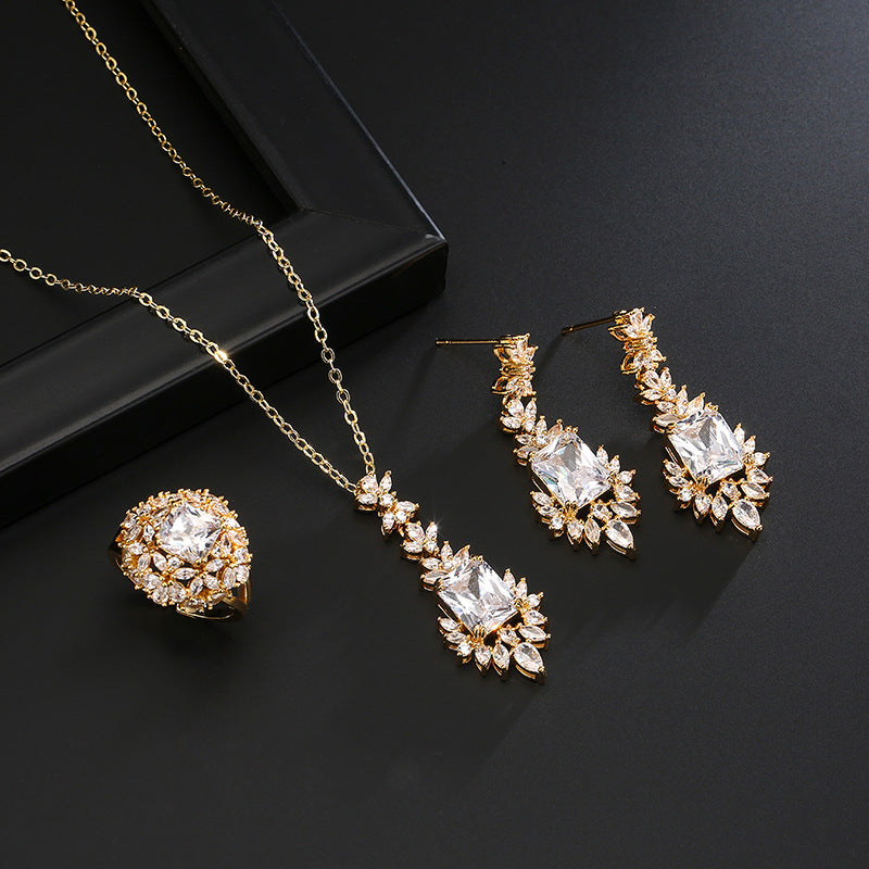 Lady Temperament Shining Zircon Necklace