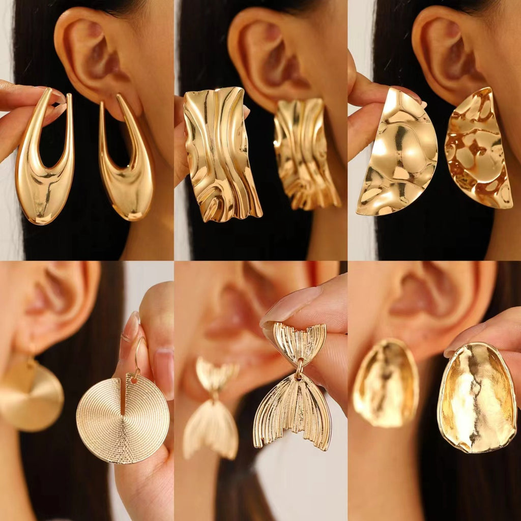 High-grade Retro Personalized Cold Style Scenery Surface Metal Stud Earrings