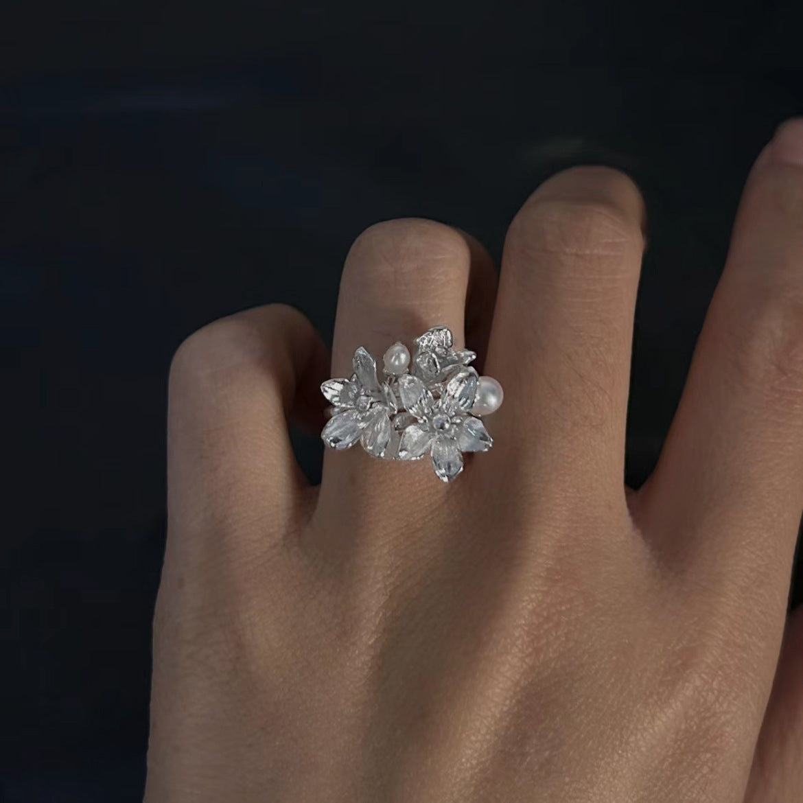 Mild Luxury Retro High-grade Opening Design Ring