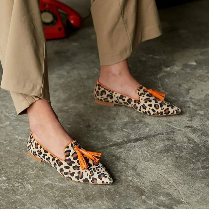 Pointed Toe Shallow Mouth Contrast Color Pointed Leopard Print Loafers Women