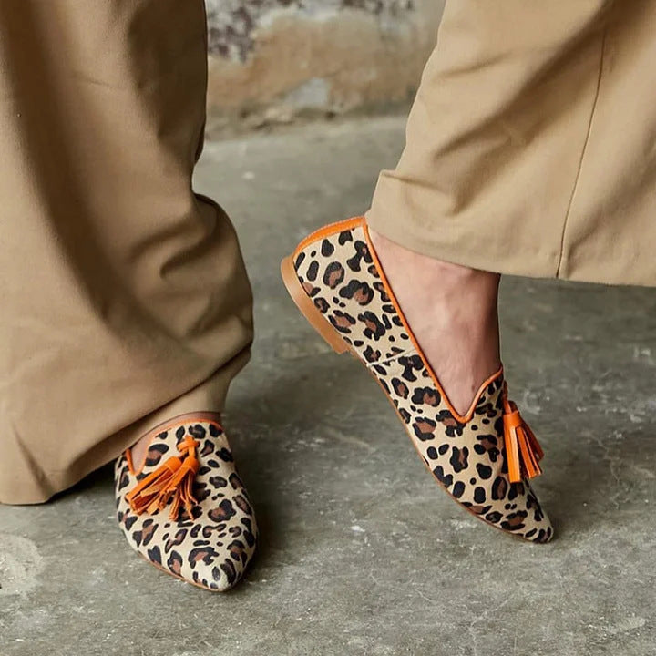 Pointed Toe Shallow Mouth Contrast Color Pointed Leopard Print Loafers Women