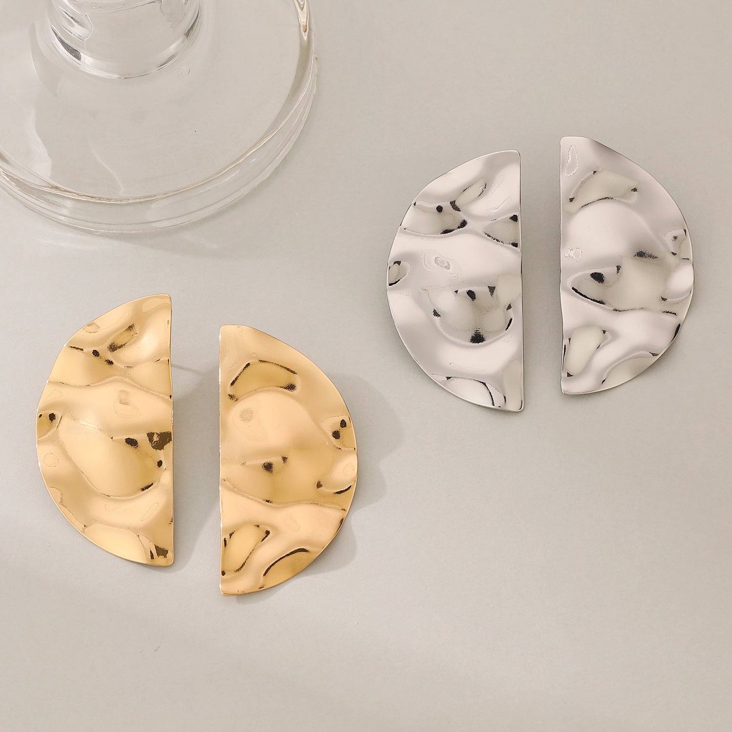 High-grade Retro Personalized Cold Style Scenery Surface Metal Stud Earrings