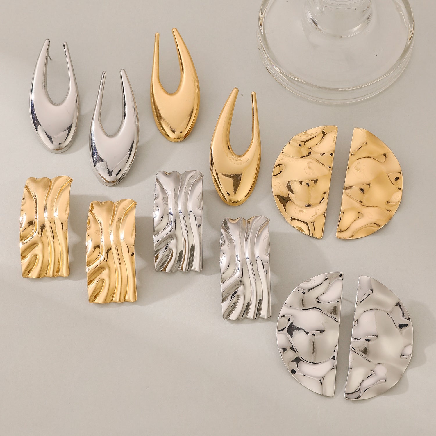 High-grade Retro Personalized Cold Style Scenery Surface Metal Stud Earrings