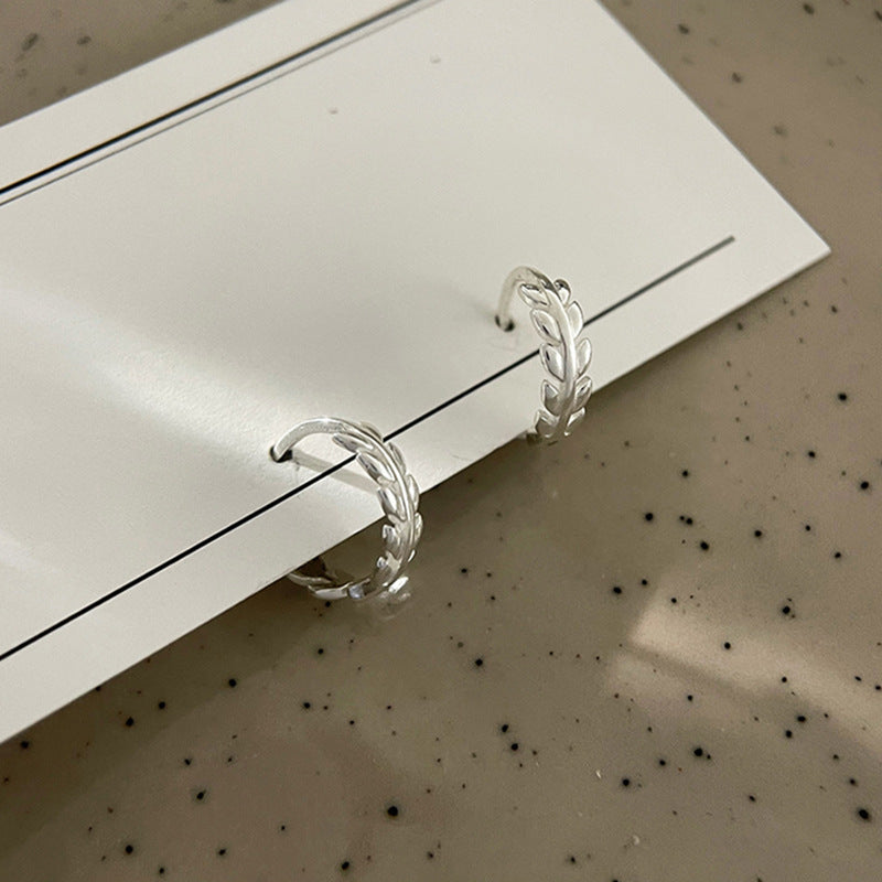 Olive Leaf Ear Clip Female Small And Simple Design Sense