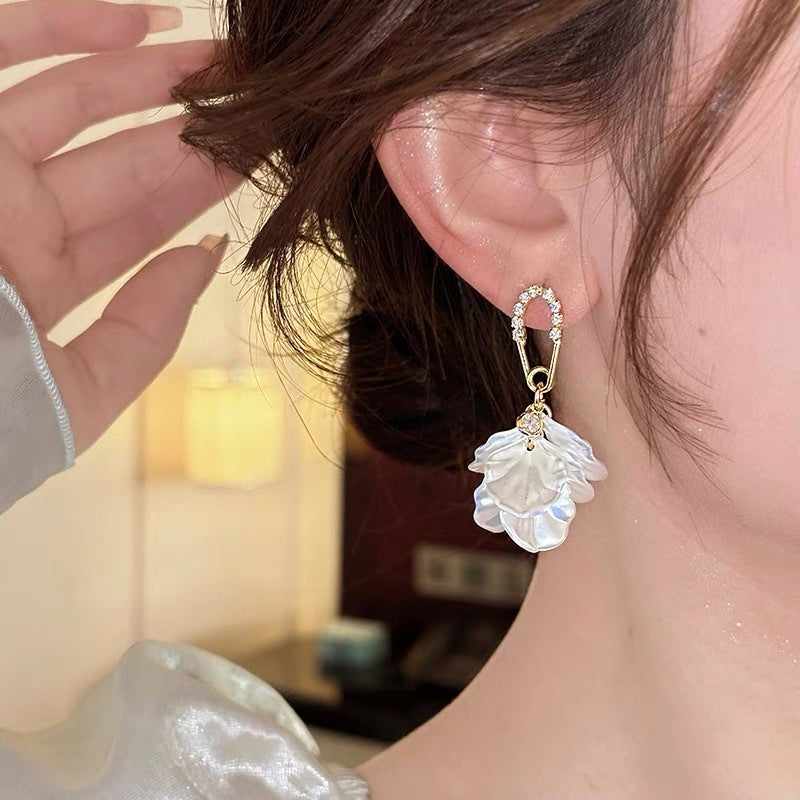 New Trendy Temperament Petal Fringed Earrings Women