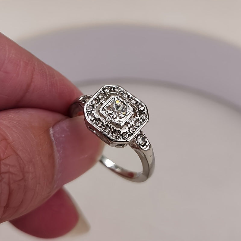 Gorgeous Square Spot Drill Platinum-plated Ring