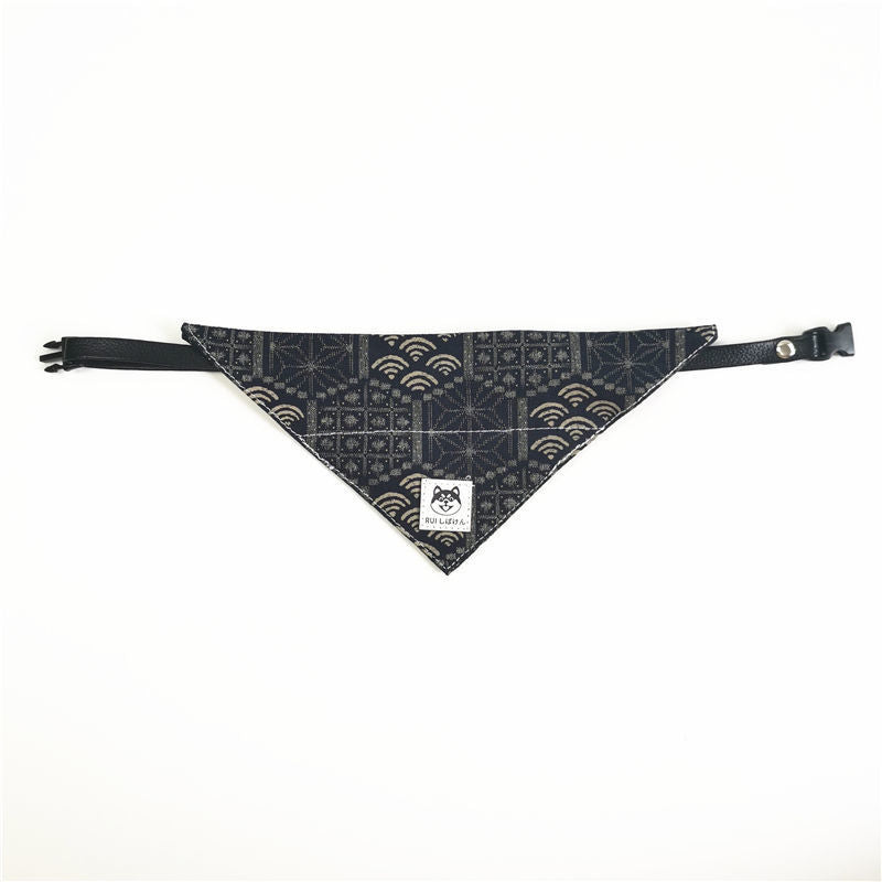 Japanese Tang Grass Pattern Dog Triangular Binder